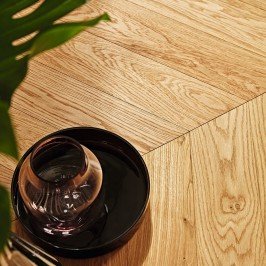 Parketlentės BOEN Chevron Ąžuolas Animoso Live Natural šukuotas