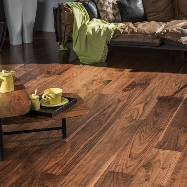 Hardwood Flooring COSWICK Classic Collection American Walnut Natural 1363-1201