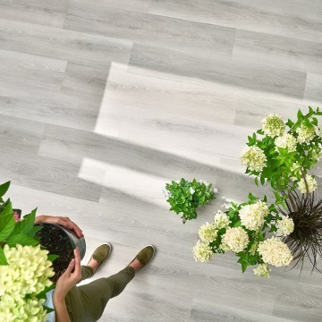 Luxury Vinyl Tile Arbiton Woodric Whitecreek Oak