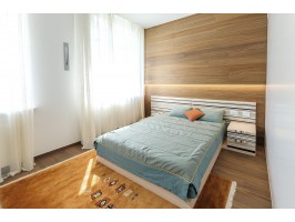 Detached house in Tarasovo. Hardwood flooring and doors