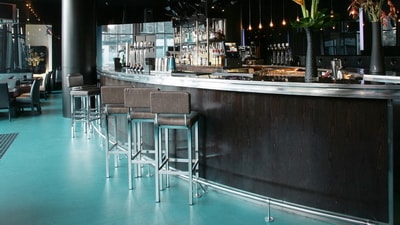 Point Hotel, Monboddo Bar