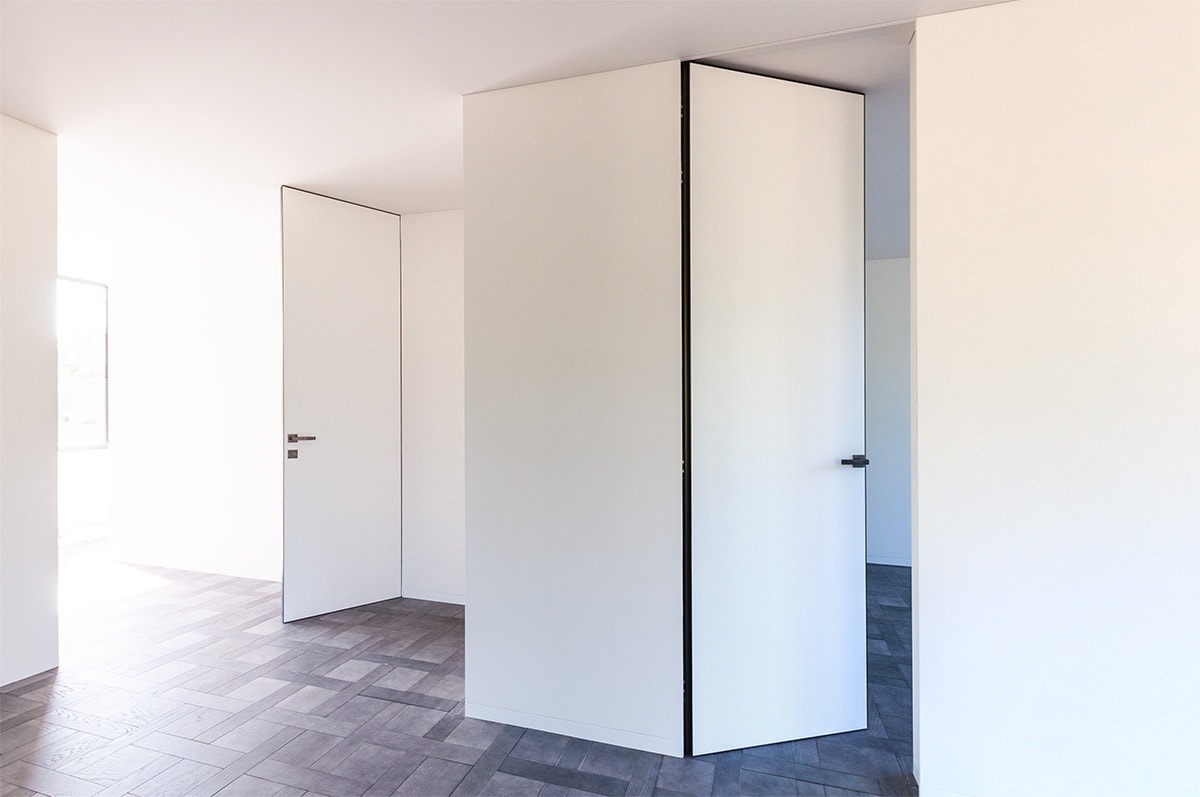 Barausse Secret flush-fitting doors in apartments in Palanga